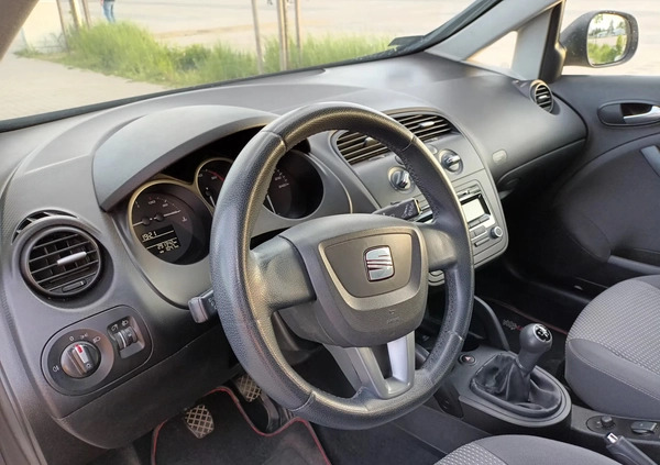 Seat Altea XL cena 18500 przebieg: 291345, rok produkcji 2011 z Piaseczno małe 46